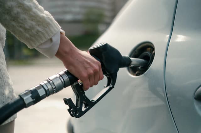 Benzyna czy diesel do miasta: który wybór pozwoli zaoszczędzić?